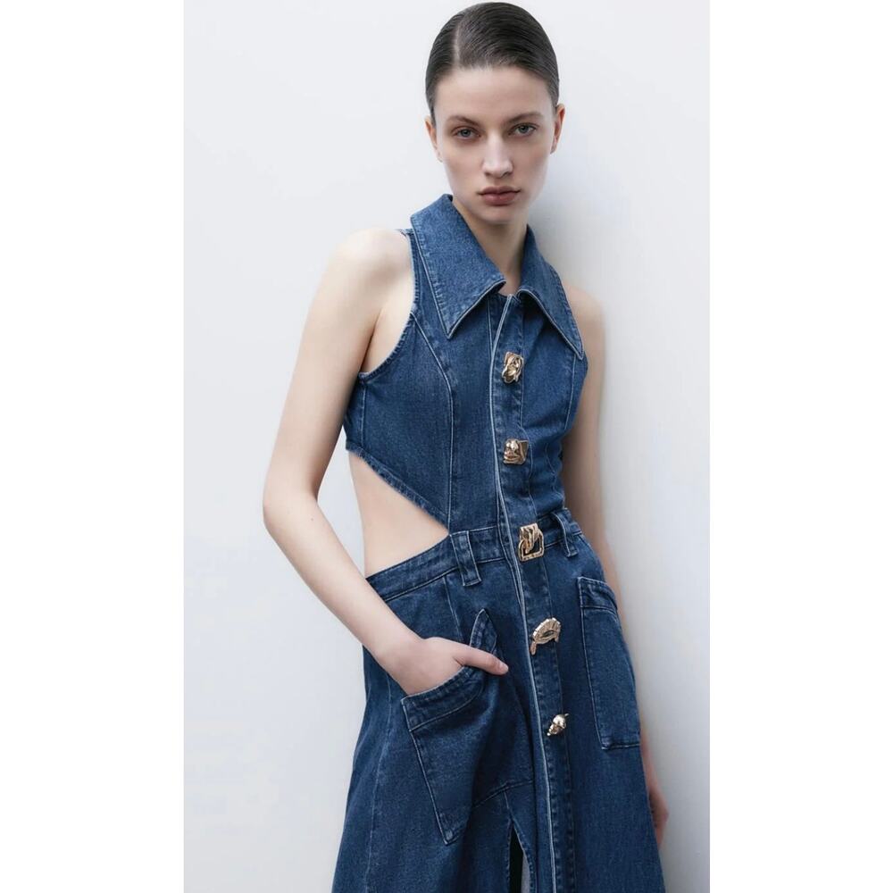 Urban Revivo Cut Out Stretchy Sleeveless Maxi Denim Dress with Artistic Buttons